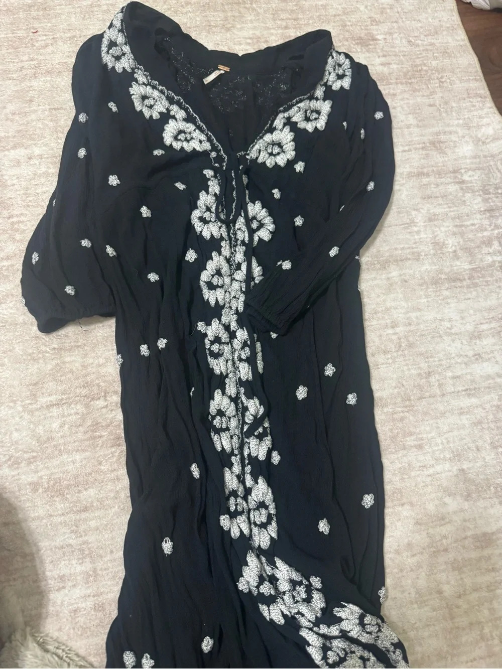 Free people Embroidered Fable Midi Dress size small